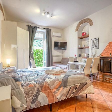 Dieghouse - Monolocale Con Cortile In Corte Lombarda Vicino Al Centro Monza Esterno foto